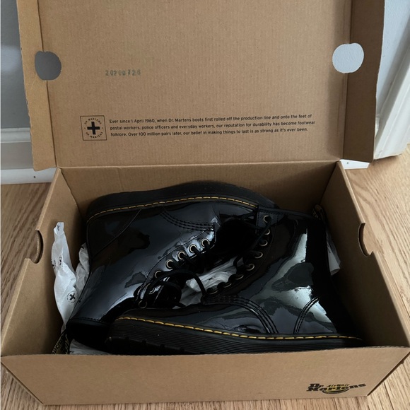 Dr. Martens Black Women's Boots - Picture 3 of 5